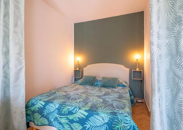 Apartment Le Riviera-2 By Interhome Sainte-Maxime